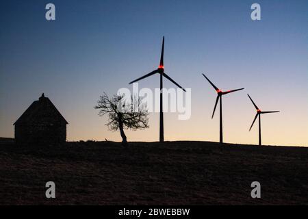 Éolienne. Cezallier. Auvergne. France Banque D'Images