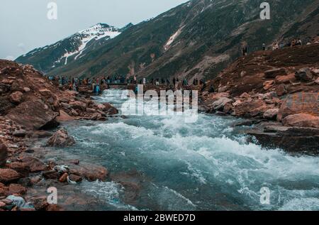 Touristes au lac Saif ul Maluk, vallée de Naran, Khyber Pakhtunkhua, Pakistan 6/26/2018 Banque D'Images