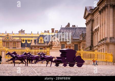 La calèche ou installation artistique au château de Versailles en 2009 par Xavier Veilhan en France. Banque D'Images