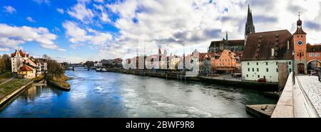 Belles villes d'Allemagne - pittoresque Regensburg médiévale sur le Danube. Sites de Bavière Banque D'Images