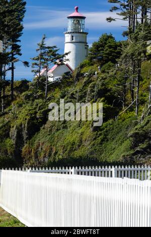 Phare de la rivière Umpqua, Cape déception, Oregon, États-Unis Banque D'Images