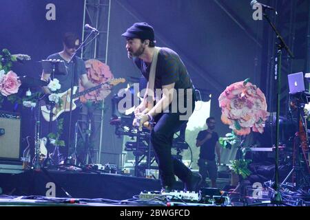 25 juin 2017, Pasadena, Californie, États-Unis: James Mercer des shins se produit sur scène pendant le week-end Arroyo Seco le 25 juin 2017 au parcours de golf Brookside à Pasadena, Californie (Credit image: © Billy Bennight/ZUMA Wire) Banque D'Images