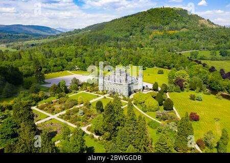 Vue aérienne du château d'Inveraray à Argyll et Bute, Écosse, Royaume-Uni Banque D'Images