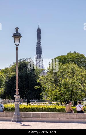 Paris, France - 29 mai 2020 : la Concorde, la Tour Eiffel en arrière-plan, à Paris Banque D'Images