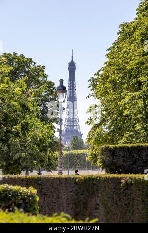 Paris, France - 29 mai 2020 : la Concorde, la Tour Eiffel en arrière-plan, à Paris Banque D'Images