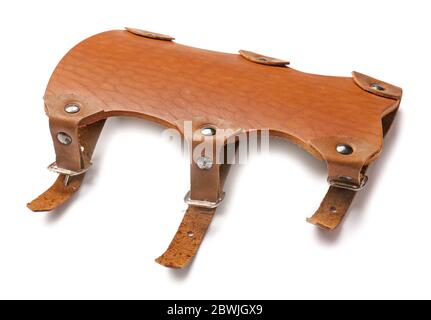Protège-bras en cuir pour le tir à l'arc sur fond blanc Photo Stock - Alamy