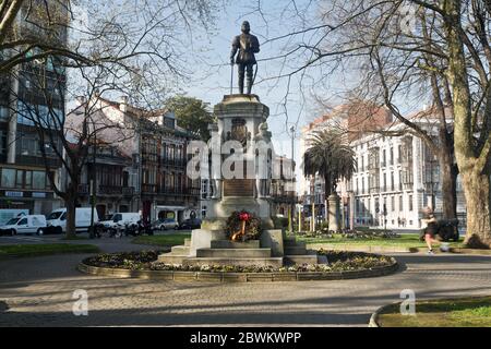 Avilés est une ville et un conseil espagnol situé dans la Principauté des Asturies, au nord de la péninsule ibérique, sur les deux rives de l'est Avilés Banque D'Images