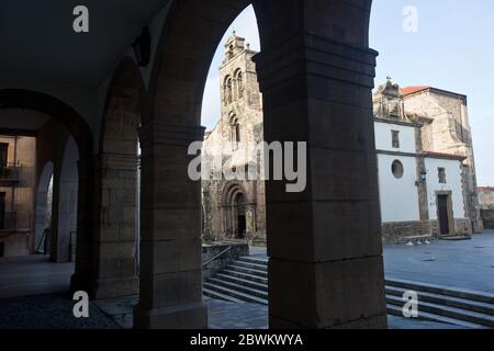 Avilés est une ville et un conseil espagnol situé dans la Principauté des Asturies, au nord de la péninsule ibérique, sur les deux rives de l'est Avilés Banque D'Images