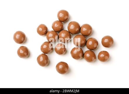 Boules de chocolat sur un fond blanc Banque D'Images