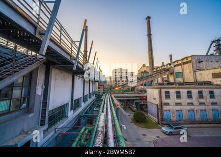 BEIJING, CHINE - NOVEMBRE 25 : vue sur les bâtiments industiaux de la zone artistique 798 le 25 novembre 2019 à Beijing Banque D'Images