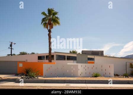 Maisons modernes du milieu du siècle à Palm Springs CA Banque D'Images