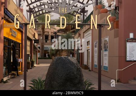 The Gardens on El Paseo centre commercial en plein air Palm Desert CA Banque D'Images