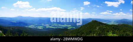 Grand Osser, Allemagne / Tchèque: Panorama avec Arber et Hohenbogen en vue Banque D'Images