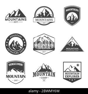 Ensemble de logos Mountain Travel, Outdoor Adventures. Des étiquettes ou des icônes de randonnée et d'escalade pour les organisations touristiques, les événements, les loisirs de camping. Illustration de Vecteur