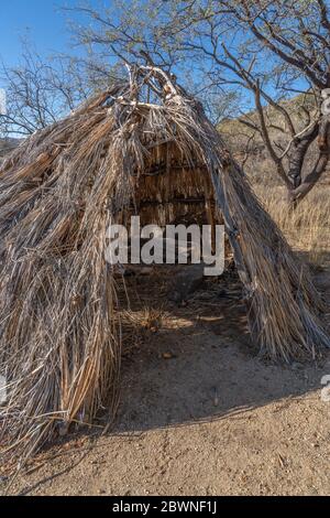 Chiricahua Apache, maison de pickiup ou de thached au lieu historique national de fort Bowie en Arizona Banque D'Images