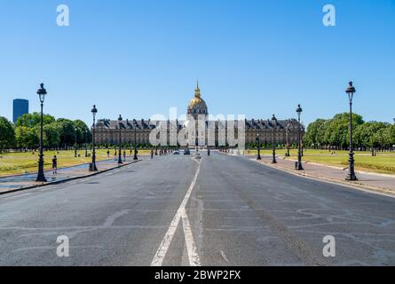 Esplanade des Invalides et Hôtel des invalides - Paris, France Banque D'Images