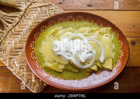 Enchiladas traditionnelles vertes mexicaines Banque D'Images