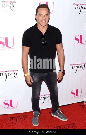 12 août 2017, Hollywood, Californie, États-Unis : Steve Cardenas participe à la célébration du 17e anniversaire du magazine SU à Hollywood, Californie, à Avalon, le 12 août 2017. (Image crédit : © Billy Bennight/ZUMA Wire) Banque D'Images