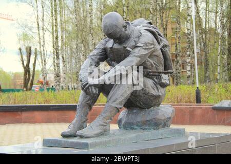 Monument aux soldats-internationalistes qui sont morts dans les guerres modernes de l'URSS et de la Russie. Un mémorial de guerre à Syktyvkar, en Russie. Banque D'Images