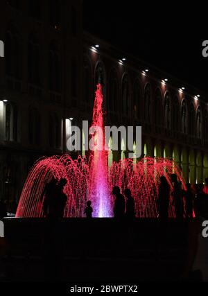 Les beaux bâtiments néo-Renaissance de la place de la République à Split, Croatie. Banque D'Images