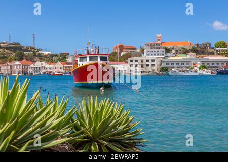 Vue sur la Carnarge de St George, Grenade, les îles du vent, les Antilles, les Caraïbes, l'Amérique centrale Banque D'Images