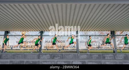 Séquence, course et saut de l'athlète Banque D'Images