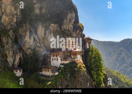 Vue sur le monastère Taktsang Palphug, Paro, Bhoutan Banque D'Images