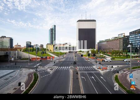 Italie, Milan, intersection de Porta Garibaldi pendant l'épidémie de COVID-19 Banque D'Images