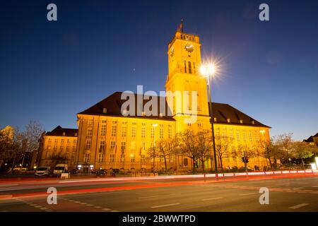 Berlin, Allemagne. 22 avril 2020. L'hôtel de ville de Schöneberg. Credit: Georg Wenzel/dpa-Zentralbild/ZB/dpa/Alay Live News Banque D'Images