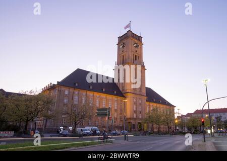 Berlin, Allemagne. 22 avril 2020. L'hôtel de ville de Schöneberg. Credit: Georg Wenzel/dpa-Zentralbild/ZB/dpa/Alay Live News Banque D'Images