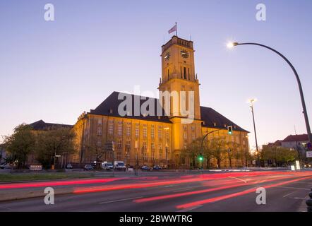 Berlin, Allemagne. 22 avril 2020. L'hôtel de ville de Schöneberg. Credit: Georg Wenzel/dpa-Zentralbild/ZB/dpa/Alay Live News Banque D'Images