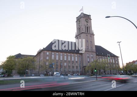 Berlin, Allemagne. 22 avril 2020. L'hôtel de ville de Schöneberg. Credit: Georg Wenzel/dpa-Zentralbild/ZB/dpa/Alay Live News Banque D'Images