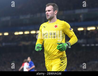 LONDRES, ANGLETERRE - 18 AVRIL 2019 : Ondrej Kolar of Slavia photographié pendant la deuxième partie du match de la finale de l'UEFA Europa League 2018/19 entre Chelsea FC (Angleterre) et SK Slavia Praha (République tchèque) au pont Stamford. Banque D'Images