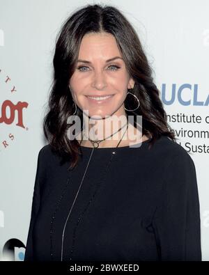 24 mars 2016, Beverly Hills, Californie, États-Unis : Julia Jones participe à la célébration des champions de l'avenir de notre planète à l'Institut de l'environnement et du développement durable de l'UCLA. (Image crédit : © Billy Bennight/ZUMA Wire) Banque D'Images