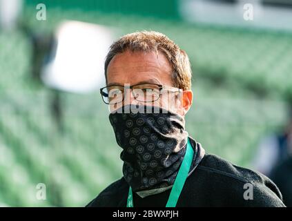 Brême, Allemagne. Le 03 juin 2020. Firo Fredi Bobic avec la porte-parole 03.06.2020, football Bundesliga, Werder Bremen - Eintracht Frankfurt gumzmedia/nordphoto/POOL/firo. | utilisation dans le monde crédit : dpa/Alay Live News Banque D'Images