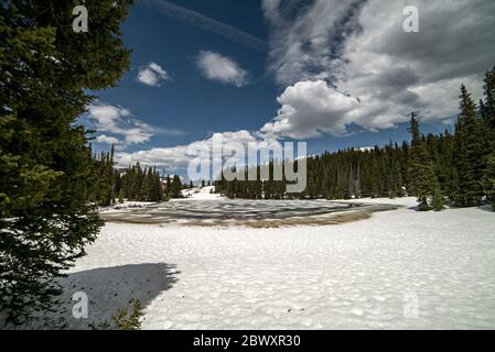 Sentier Wheeler Lakes, près de ski Cooper et de Copper Mountain, à Frisco, dans la région sauvage d'Eagle's Nest, Colorado Banque D'Images