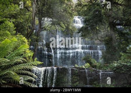 Russell Falls trois chutes suivent le parc national de Mount Field Tasmanie Australie Banque D'Images