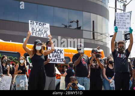 Black Lives Matter Protest of the Killing of George Floyd by commans: Fairfax District, Los Angeles, CA, USA - 30 mai 2020 Banque D'Images