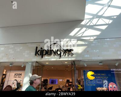 Orlando,FL/USA-2/17/20: La boutique Kipling au centre commercial Millenia à Orlando, Floride. Banque D'Images