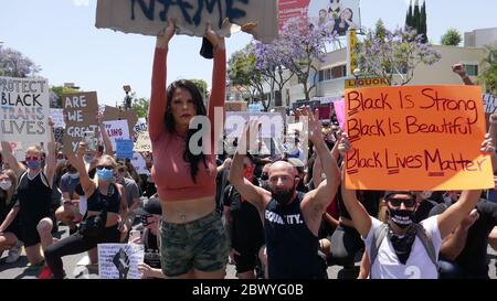 West Hollywood, Californie, États-Unis 3 juin 2020 Black Lives Matter et la manifestation LGBTQ le 3 juin 2020 à West Hollywood, Californie, États-Unis. Photo de Barry King/Alay Live News Banque D'Images
