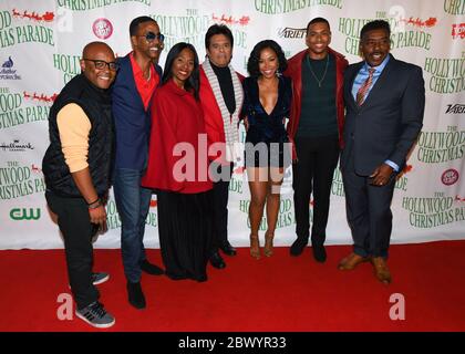 25 novembre 2018, Los Angeles, Californie, États-Unis: Cast of BET's Family Business Carl Weber, ND Brown, Miguel A. nuñez Jr., KJ Smith, Arrington Foster et Ernie Hudson arrivent au 87e défilé de Noël annuel Hollywood à Hollywood en Californie le 25 novembre 2018. (Image crédit : © Billy Bennight/ZUMA Wire) Banque D'Images