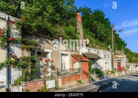 France, Indre et Loire, Vallée de la Loire classée au patrimoine mondial de l'UNESCO, Amboise, habitations semi-troglodytes, rue Leonard Perrault // France, Indre-et- Banque D'Images