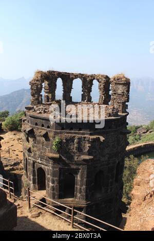 Raigad fort main Towers, Raigad, Maharashtra, Inde. Fort majestueux de Chhatrapati Shivaji, 350 ans, avec 1737 marches à monter, 1,300 acres et larg Banque D'Images