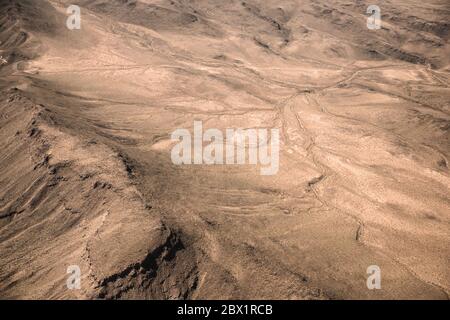 Relief aérien au-dessus du désert de Mojave dans le Nevada Banque D'Images