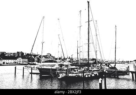 Berth pour yachts et bateaux dans le port maritime. Les yachts de l'océan sont amarrés à l'embarcadère de l'aérogare passagers du port. Vintage tiré à la main v Illustration de Vecteur