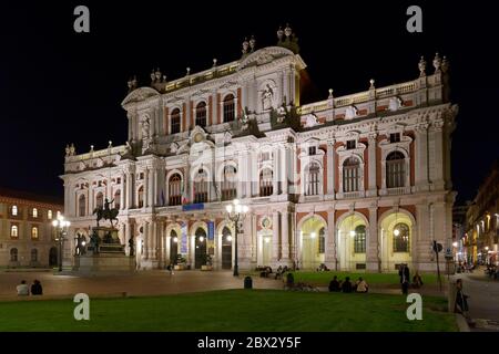 Italie, Piémont, province de Turin, Turin, Piazza Carlo Alberto, Musée national du Risorgimento italien (Museo Nazionale del Risorgimento Italiano) au Palazzo Carignano Banque D'Images