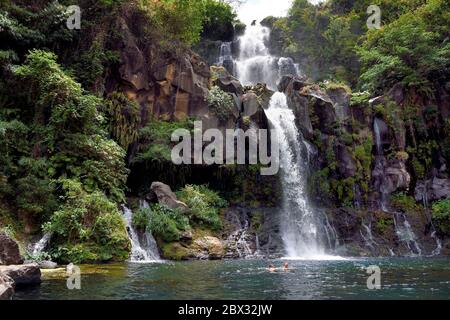 France, Ile de la Réunion (département français d'outre-mer), Saint-Paul, Saint-Gilles-les-bains, cascade du bassin d'Airettes Banque D'Images