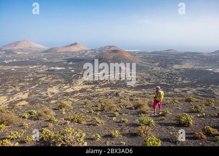 Espagne, îles Canaries, île de Lanzarote, parc naturel des Volcans de Los, randonnée jusqu'à Montana Negra Banque D'Images