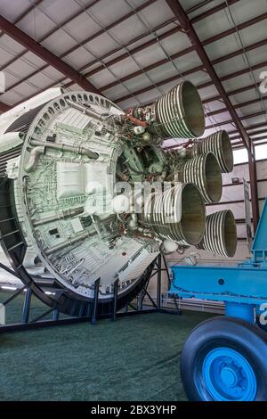 Groupe de moteurs de fusée de premier niveau Saturn V NASA Space Center, Houston, Texas, États-Unis Banque D'Images