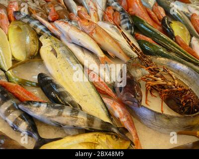 Marché de poissons frais en Sicile Banque D'Images